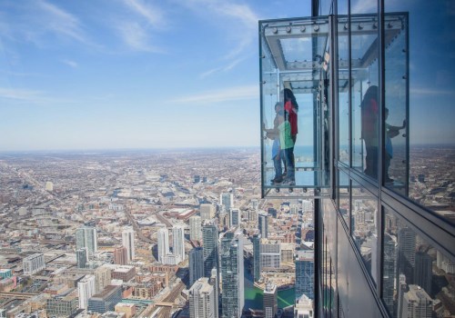 How Chicago Tourism Blends History, Food, and Fashion